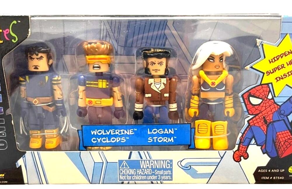 Marvel Minimates Ultimate X-Men 4 Pack Wolverine Cyclops Storm NIB